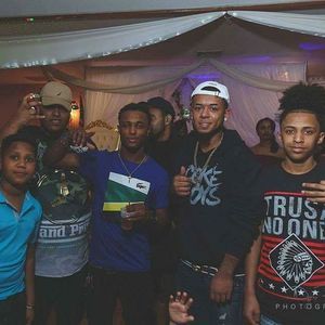 Meet your Posher, Anderson